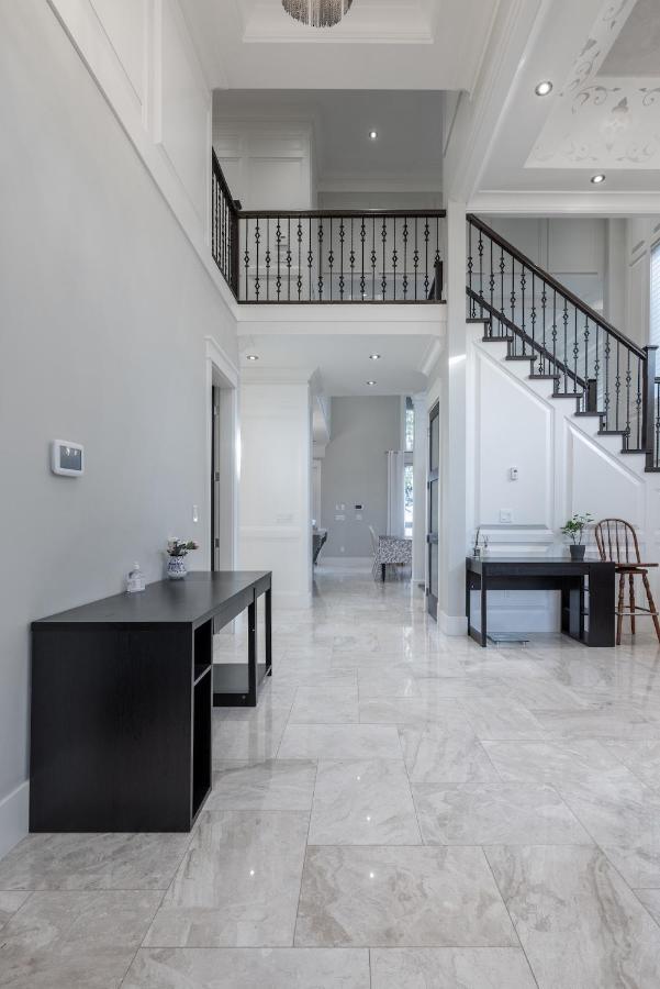 Luxurious Private Rooms In Richmond Ngoại thất bức ảnh