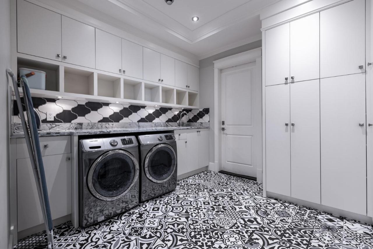 Luxurious Private Rooms In Richmond Ngoại thất bức ảnh